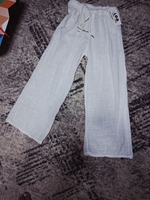 Pantaloni femei in NOI