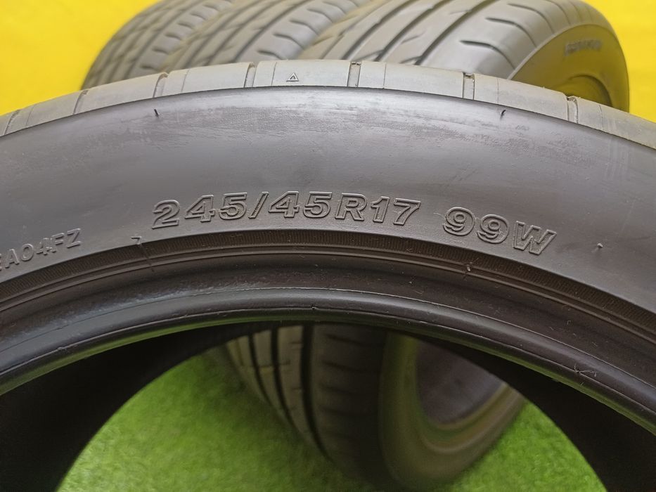 Шины 245/45 R17 Bridgestone комплект.
