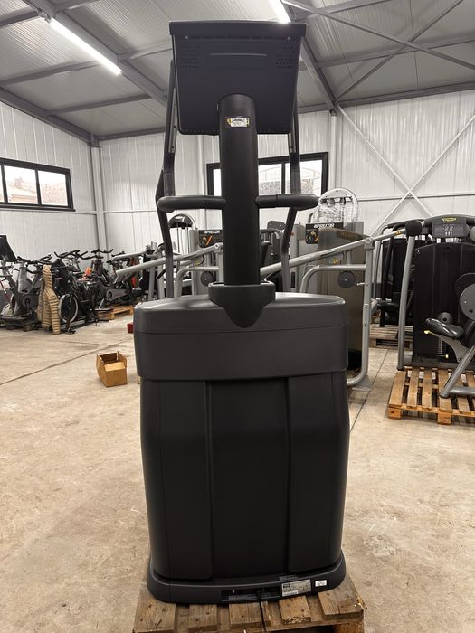 Technogym Excite  stepmill 1000 TV trend display