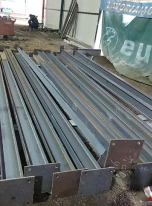 Vând schimb structura metalica confecționată din profil ipe 12X25X5