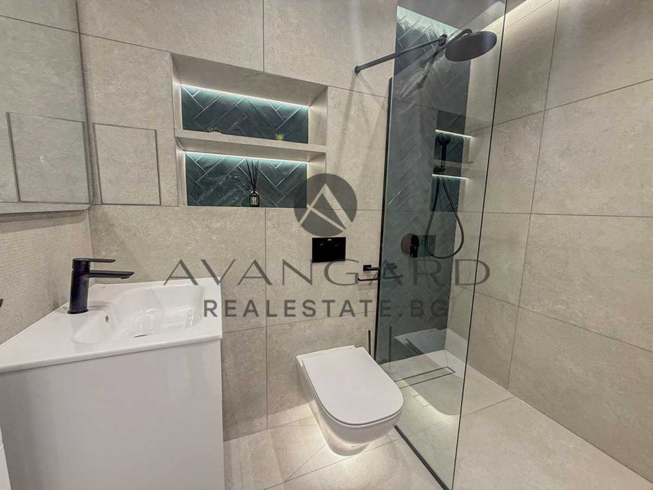 Продава се Тристаен апартамент в Пловдив, Център - 108 кв.м за 2186 €/кв.м - Снимка #7