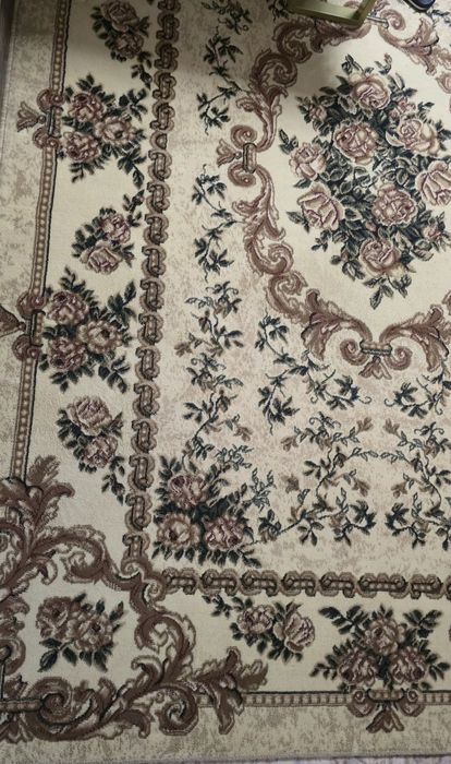 Продается ковёр 2×3