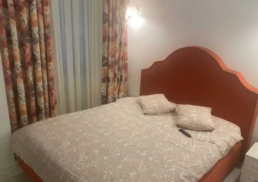 Дава се под наем Тристаен апартамент в Пловдив, Център - 72 кв.м за 178.5 € - Снимка #2