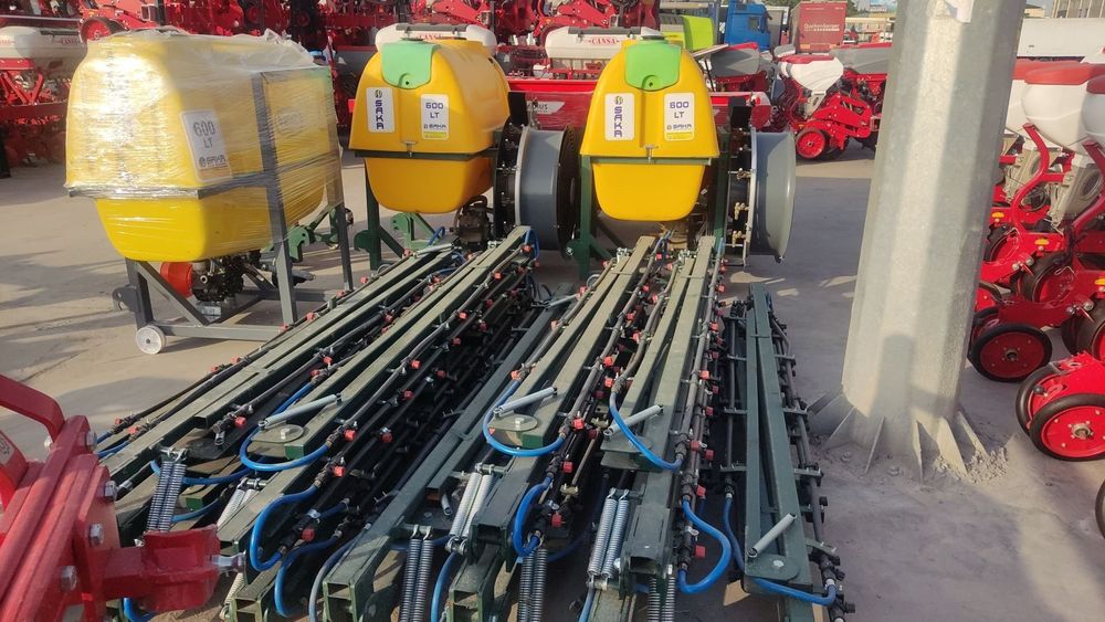 Опрыскиватель навесной штанговый 500 литр, 12 метр.