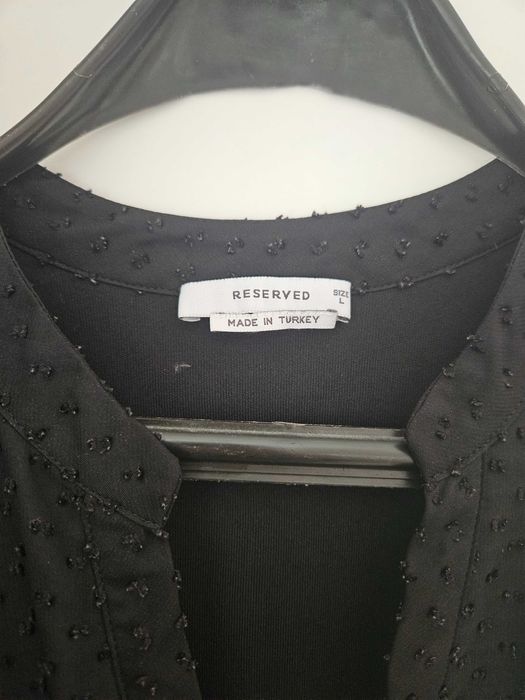 Рокля Reserved .