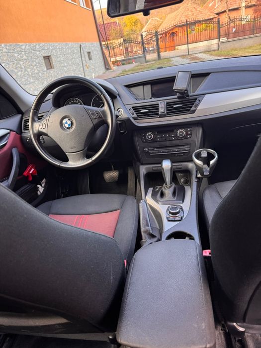 BMW X1 2011 — imagine 3
