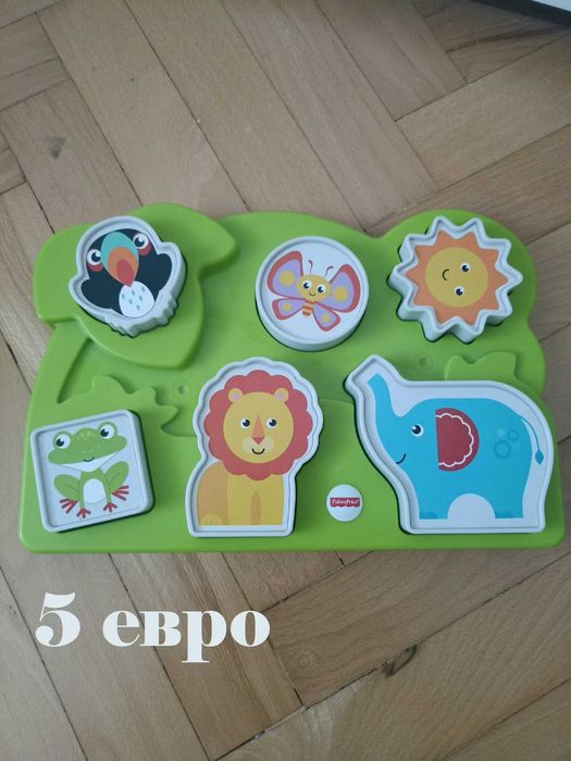 Бебешки играчки.