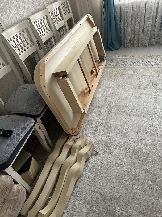 Продается стол  160*80 в хорошем состоянии