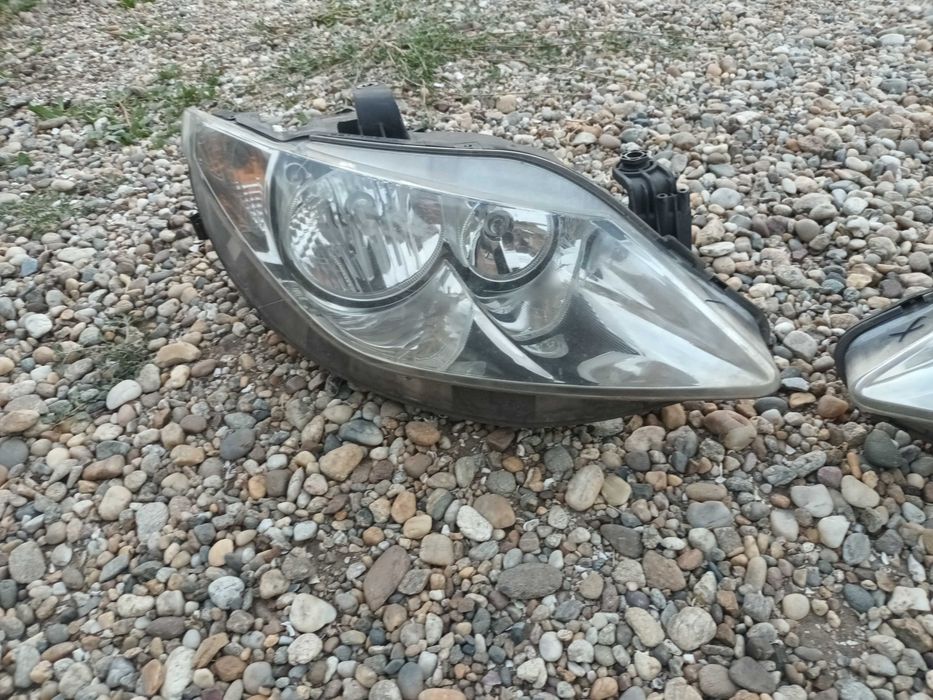 ляв и десен фар за сеат ибиза 5 08 - 15 SEAT IBIZA V