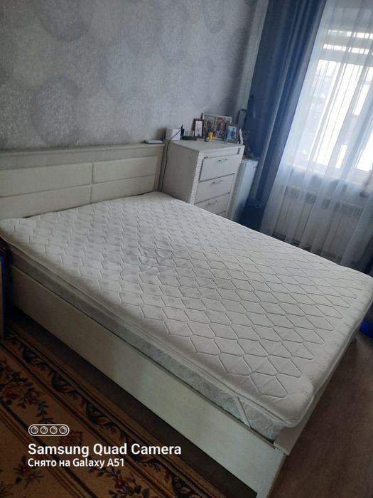 Кровать 160*200 с матрасом б/у в хорошем состоянии