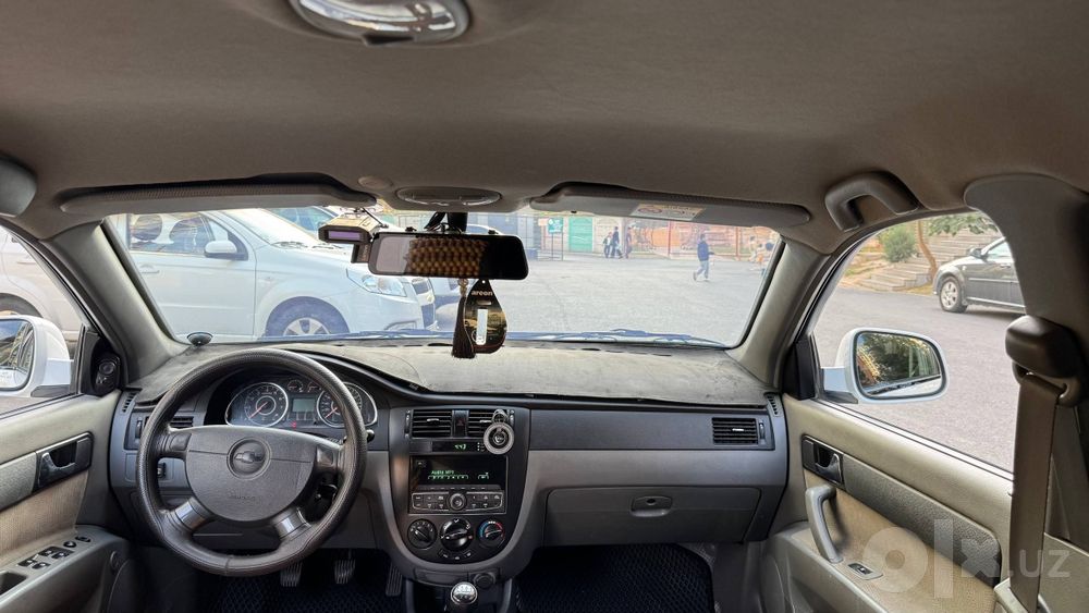 Chevrolet Gentra 2-pozitsiya sotiladi