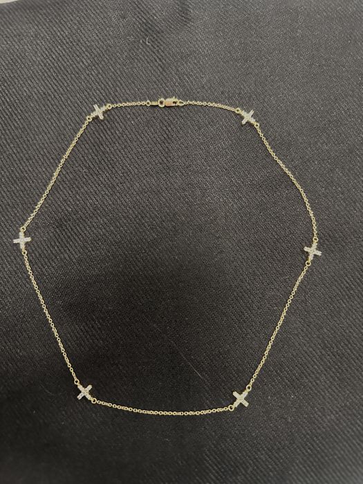 Lanț/ Colier aur roz 14k, decorat cu cruciulițe albe și negre