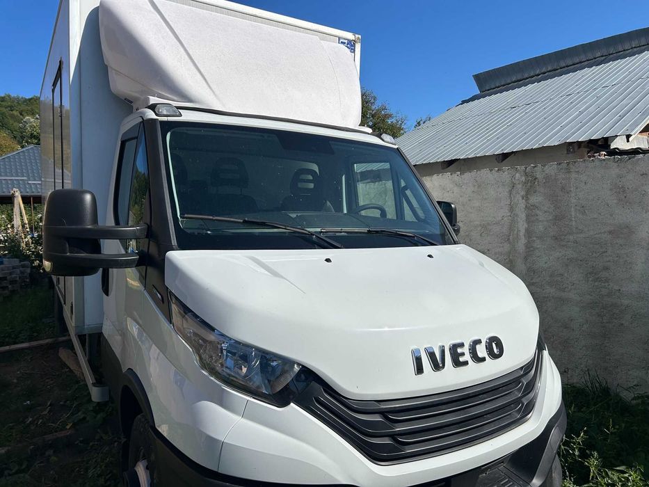 IVECO DAILY 70C16H 7.2T – 3.0 Diesel – BOX IZOTERM 5.2m – DOAR 300 KM