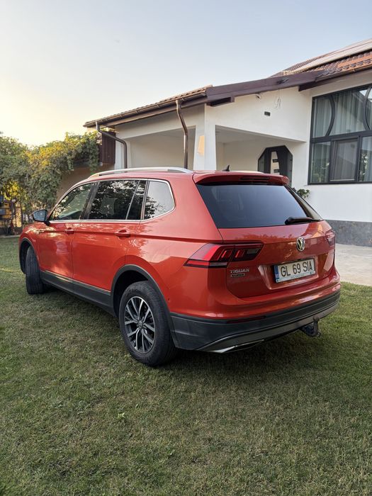 Volkswagen Tiguan Allspace 2.0 TDI 150 CP DSG • 7 LOCURI • PORTOCALIU • CAMERA 360° • ACC