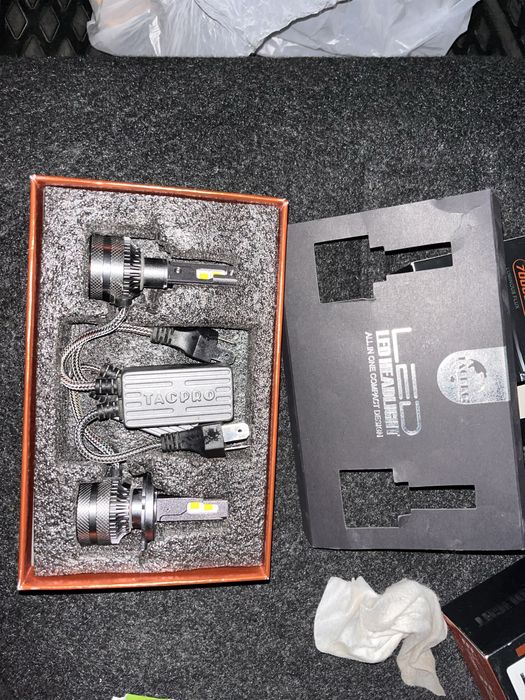 Продам лампы Н4 Led 4300k