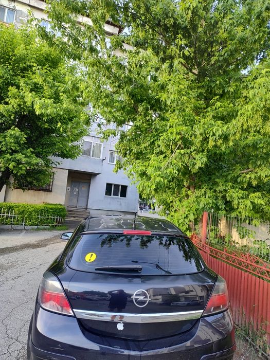 Vând - schimb Opel Astra H GTC 1.9 Diesel 2008