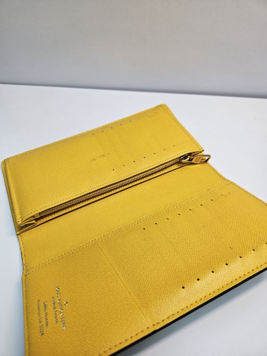 Louis Vuitton Brazza Cartera Damier Pop Amarillo оригинален портфейл