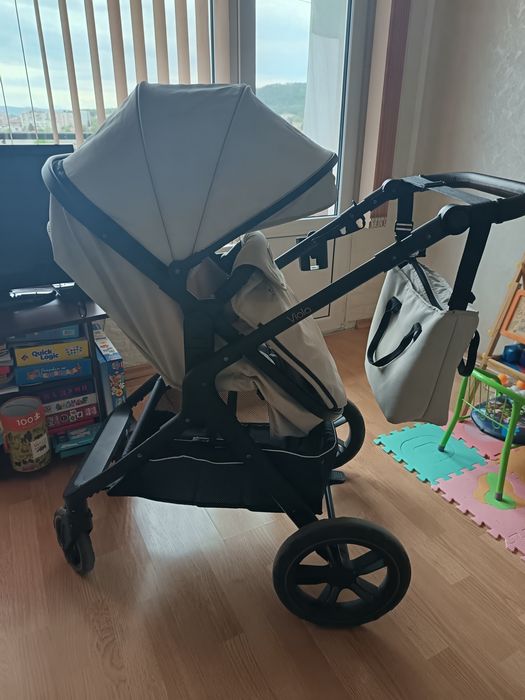 Бебешка количка Lorelli