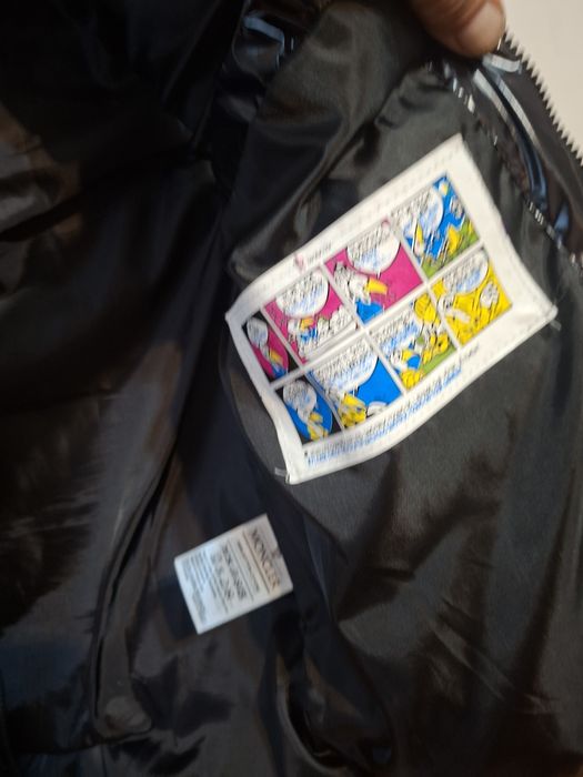 Vestă scurtă Moncler, mărimea S.