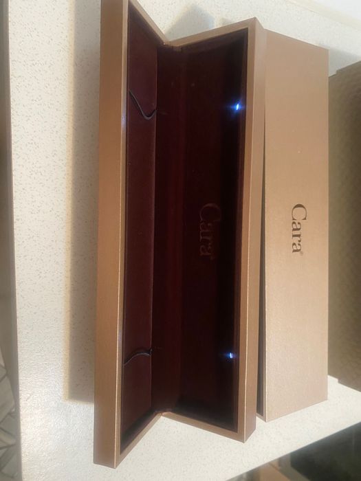 Коробка футляр для украшения Cara новый с подсветкой