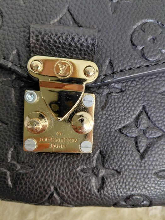 Geantă Louis Vuitton