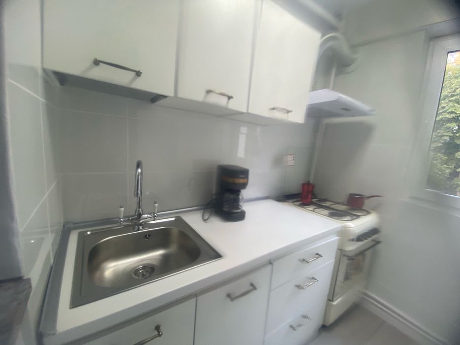 Garsoniera renovata, mobilata si utilata