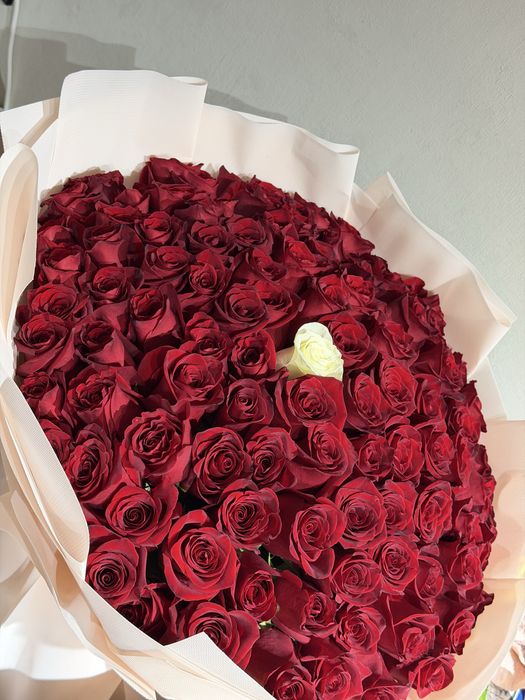 Букет цветов 101 роза