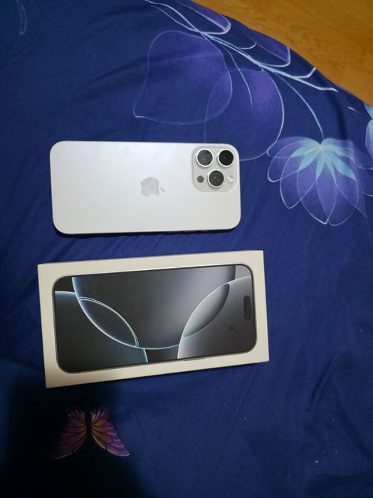 iPhone 16 pro max - Battery 100% - 256gb - Like new condition