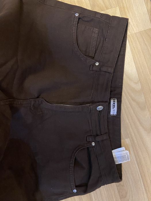 Продам женские джинсы
