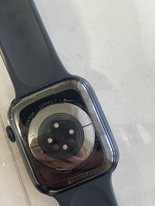 Apple Watch 7 45mm Nike