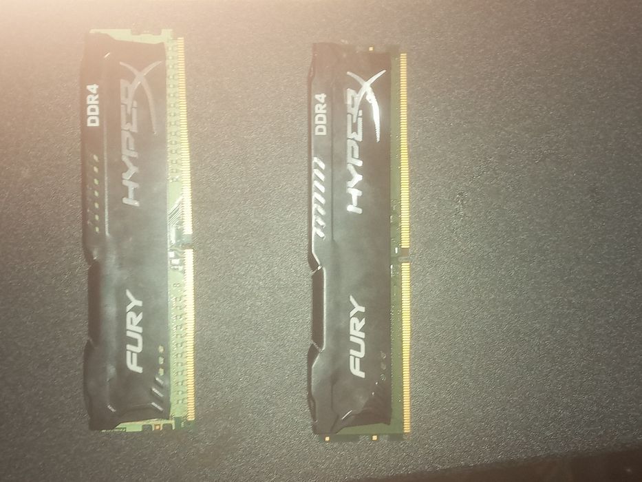 Оперативка ddr4 4+4+8gb