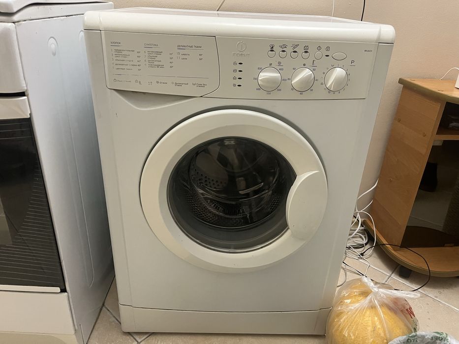 стиральная машина  Indesit