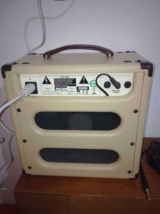 Amplificator /boxa chitara electrica Harley Benton GA5 Combo pe lampi