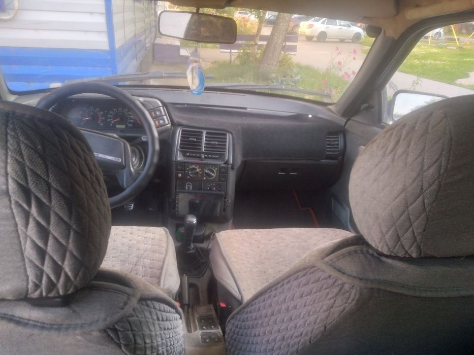 Продам ваз 2110  машина 5 летка