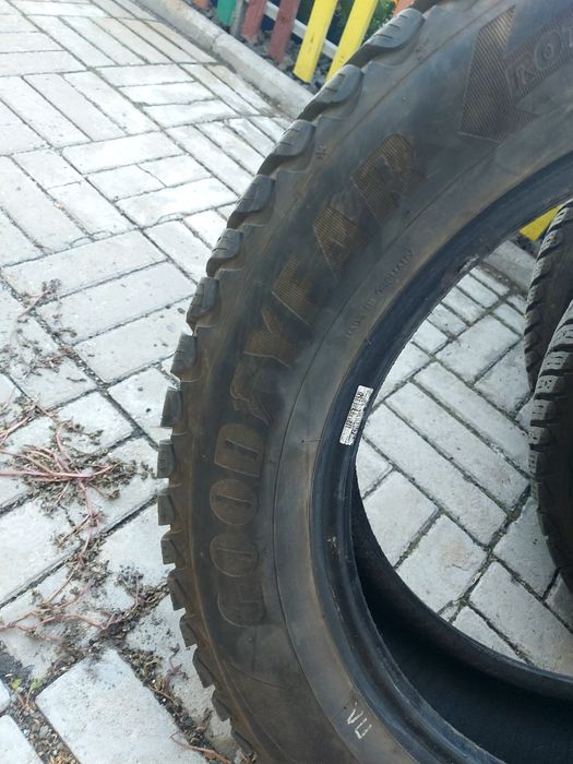 Продам зимнию резину GOODYEAR