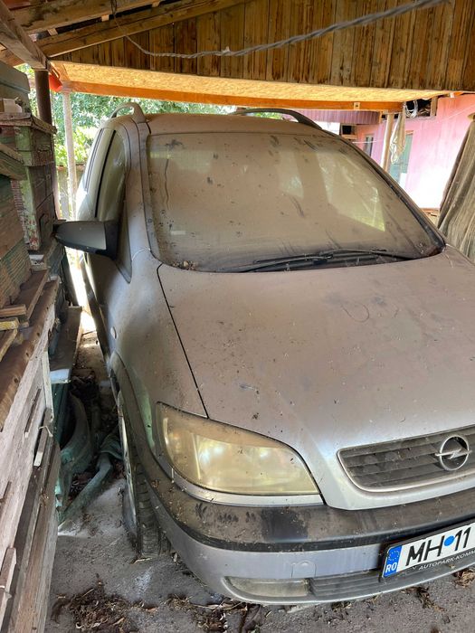 Vand Opel Zafira 2.0 DTI pentru piese