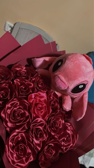 Trandafiri din satin