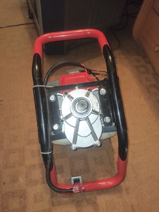 Продам мотобур. Ледобур. Ямабур.