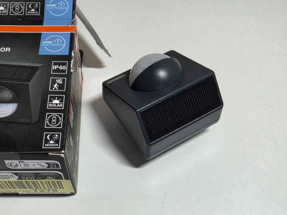 Senzor de miscare inteligent OSRAM SMART+ Wi Fi, IP65, cu incarcare solara
