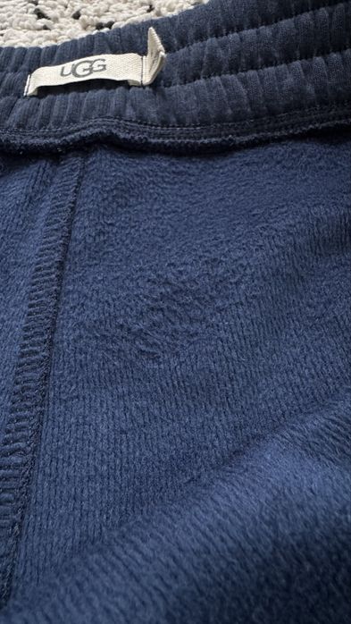 Ново дамско долнище Ugg размер XL