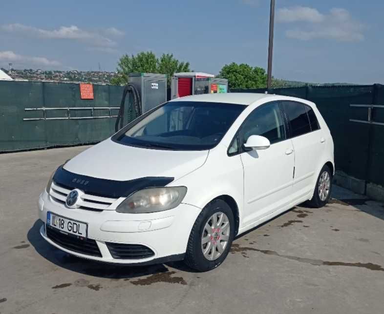Golf 5 plus 1.6 benzina