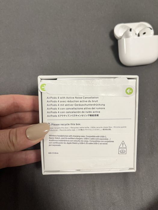 Casti Airpods 4 (2024)