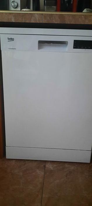 Седомиялна за 12 комплекта Беко