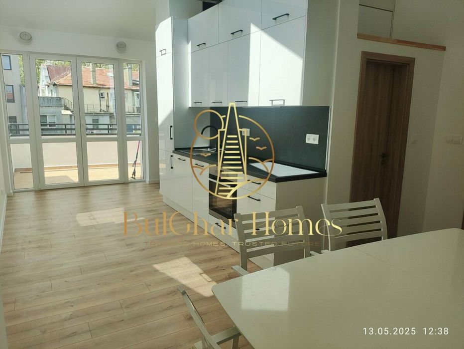 Продава се Многостаен апартамент в Варна, Операта - 120 кв.м за 2125 €/кв.м - Снимка #1