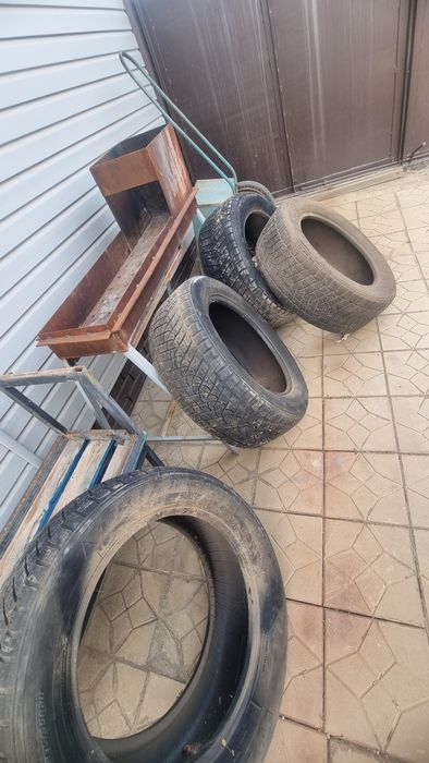 Продам резину на 20