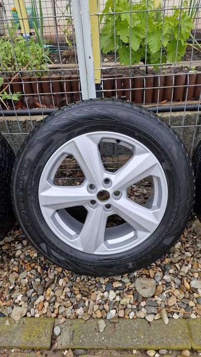 Jante 18" Ford Originale Borbet cu Cauciucuri Nokian 235/60 R18 şi set piulita