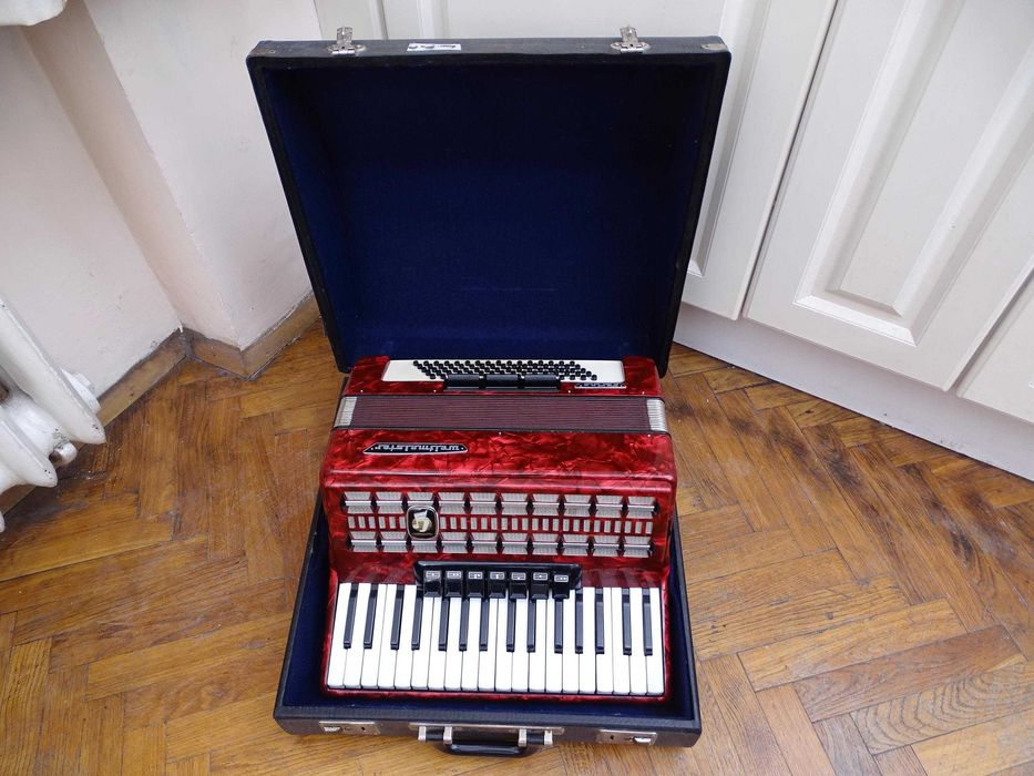 Акордеон Велтмайстер Серино 80 баса