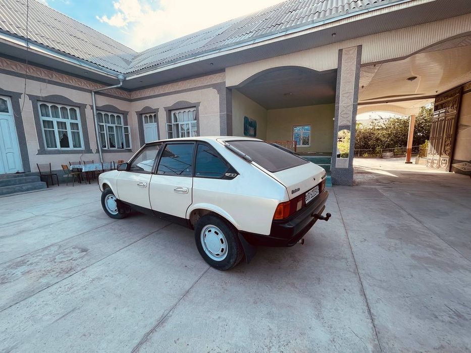 Moskvich  2141 xolati yahshi