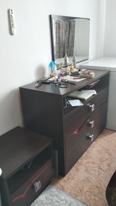 Продам спальный гарнитур