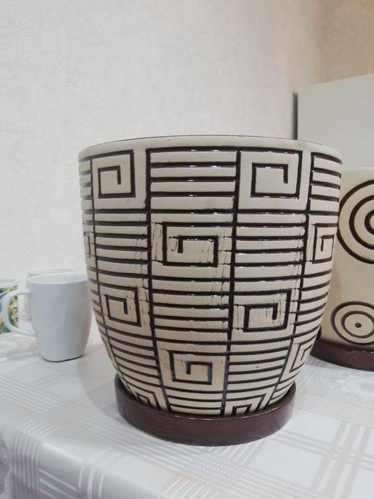 Горшки цветочные